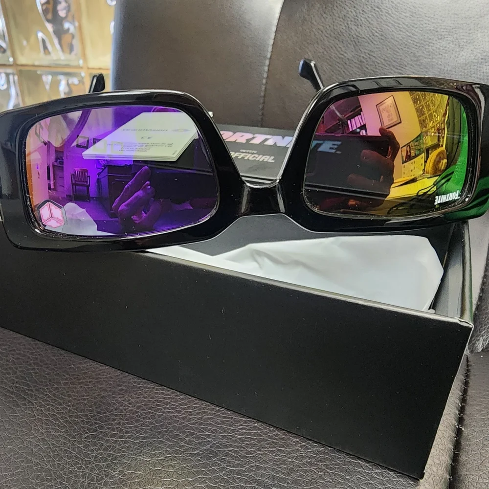 FORTNITE WITH UNOFFICIAL Black Sunglasses 